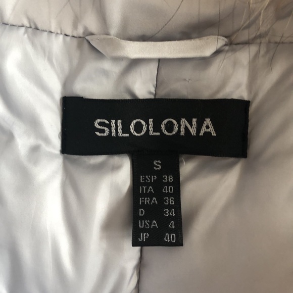 Down filled  winter jacket with belt and real fur collar , size small - Picture 4 of 5